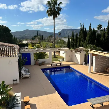 Design With Private Pool