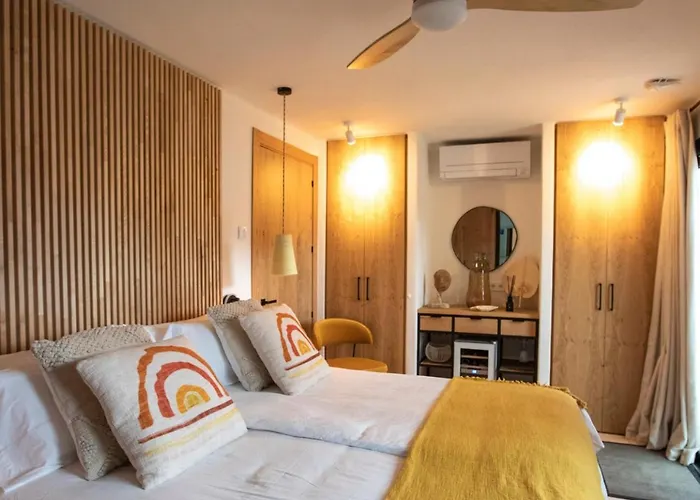 Design With Private Pool Villa
